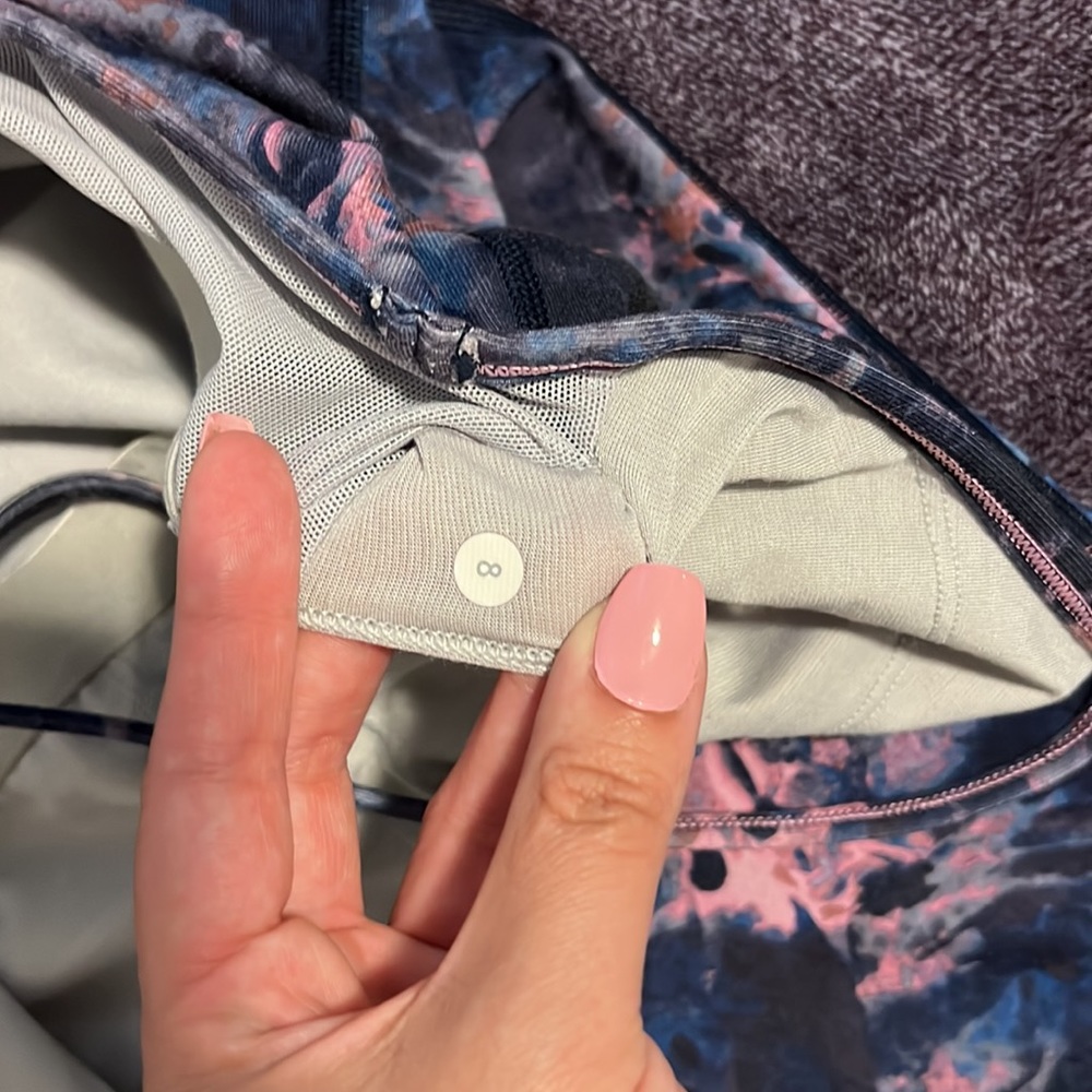 Lululemon Tank Top - Picture 5 of 5